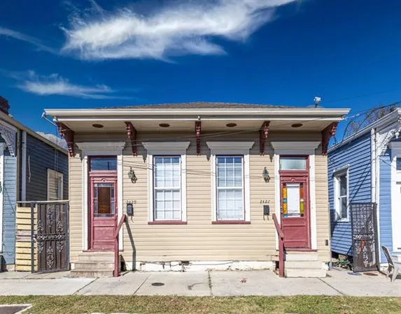 $1,300 | 2429 Freret Street, New Orleans, LA 70113