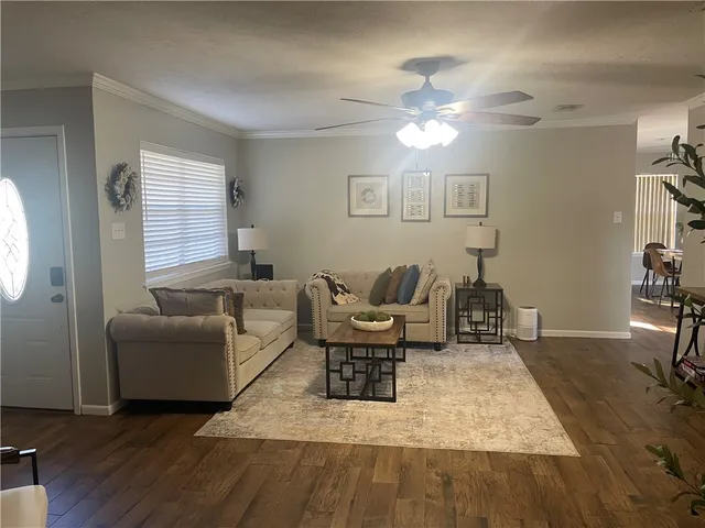 $1,850 | 4310 Meadowbrook Drive, Bryan, TX 77802