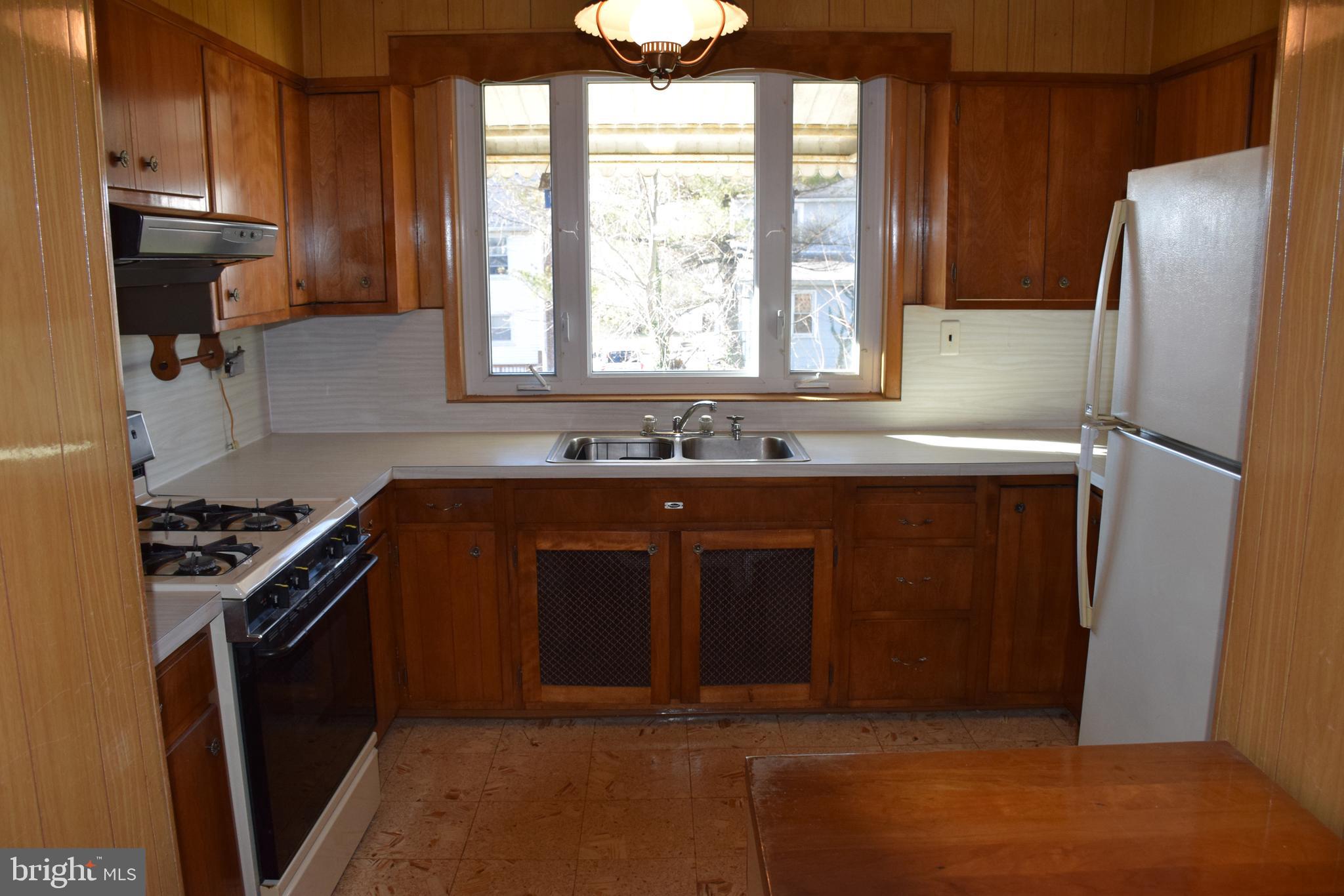 1321 Maple Avenue Baltimore, MD 21227 - Photo 18 of 31