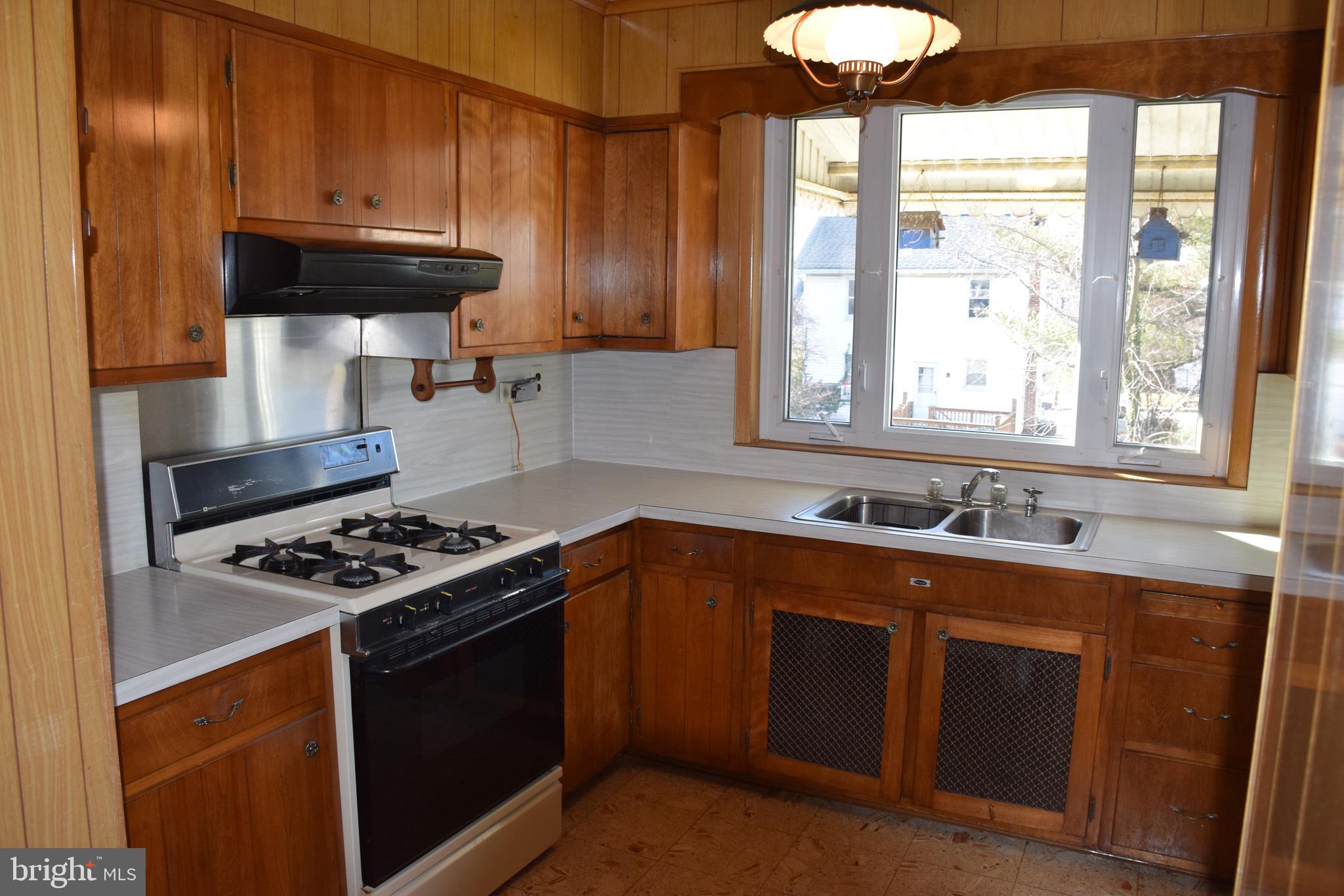 1321 Maple Avenue Baltimore, MD 21227 - Photo 20 of 31