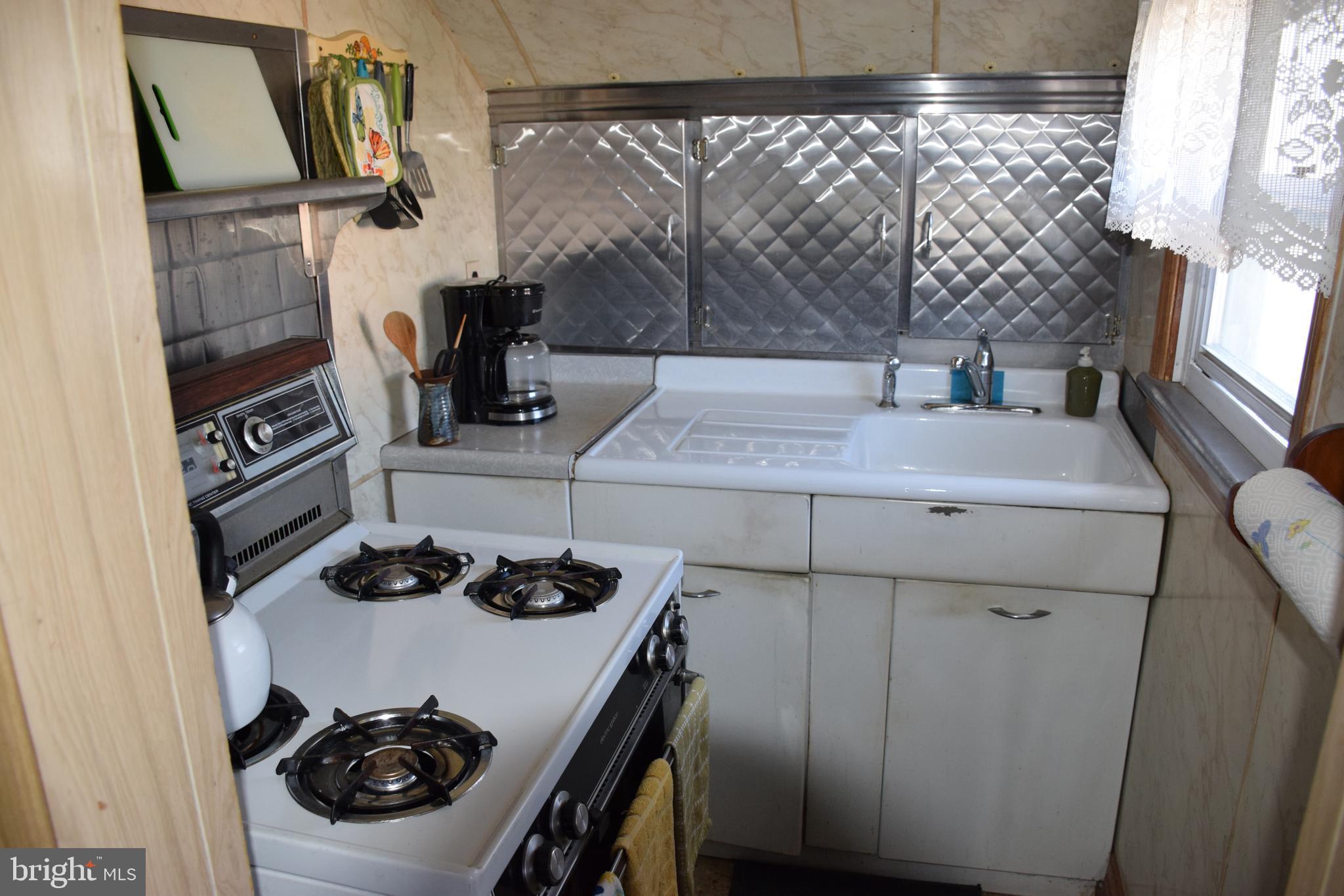 1321 Maple Avenue Baltimore, MD 21227 - Photo 25 of 31