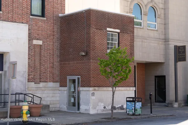 $2,200 | 335 Main Street, Unit ANNEX, Catskill, NY 12414