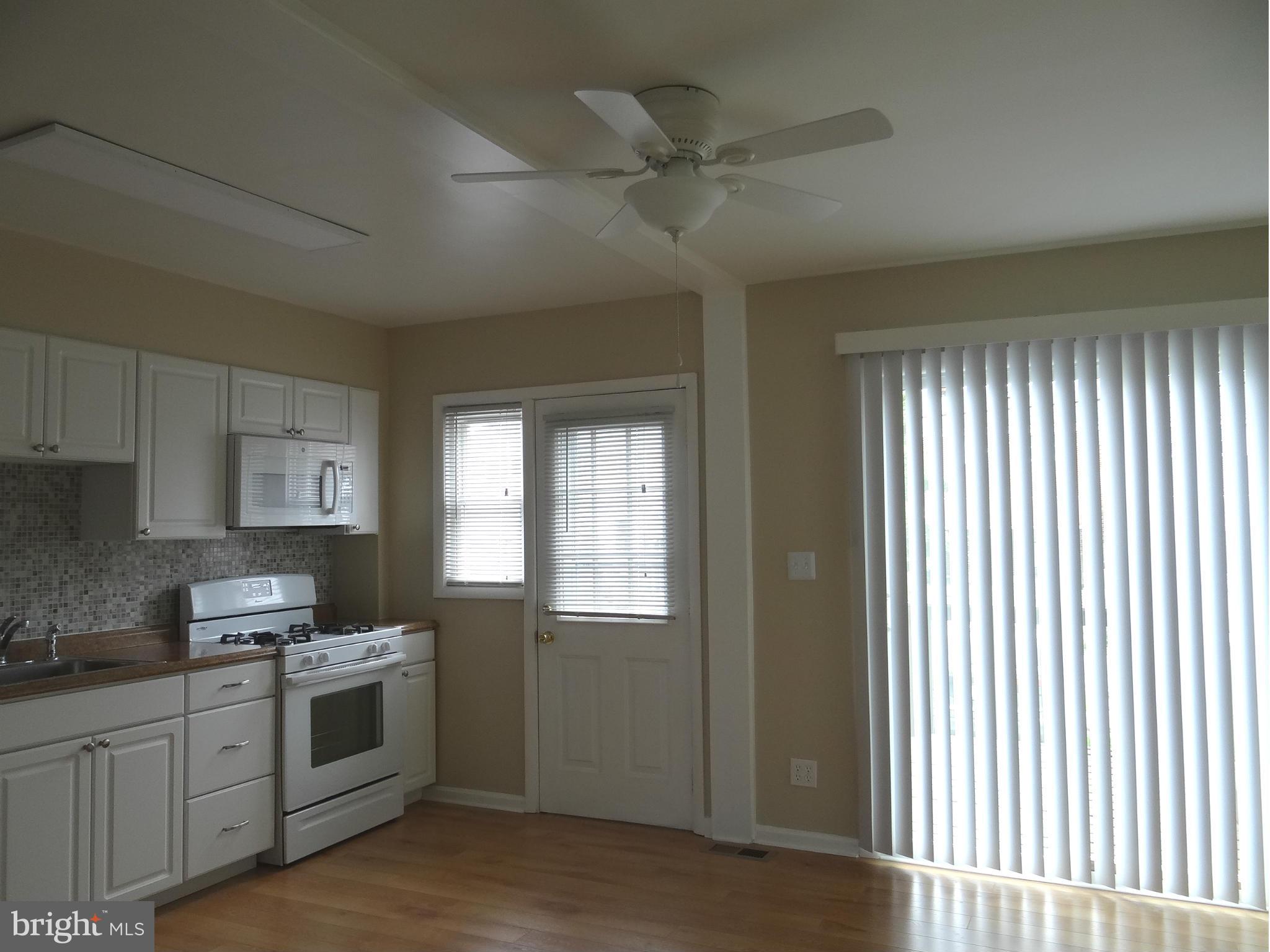 3315 North Point Road Baltimore, MD 21222 - Photo 5 of 15 Kitchen