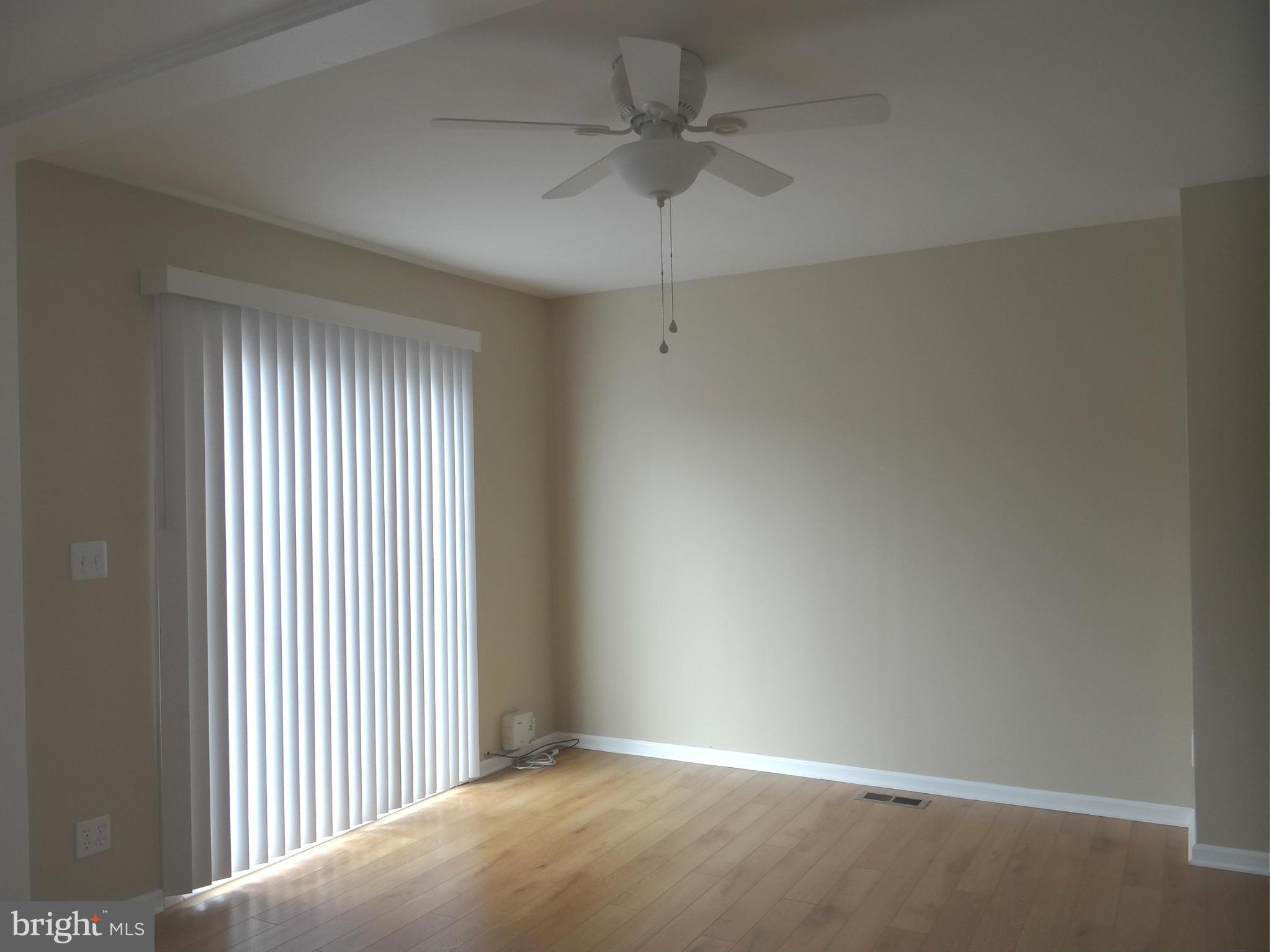 3315 North Point Road Baltimore, MD 21222 - Photo 6 of 15 Dining Room