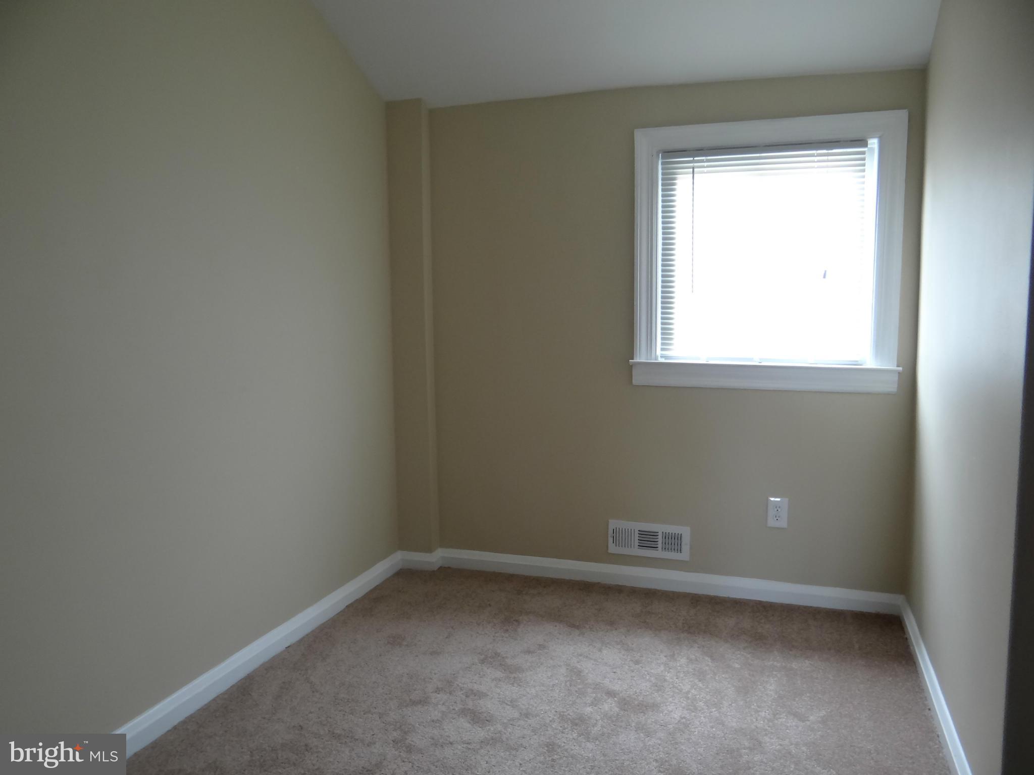 3315 North Point Road Baltimore, MD 21222 - Photo 9 of 15 Bedroom