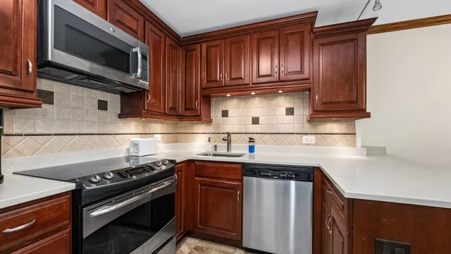 $399,000 | 1030 North State Street, Unit 34D, Chicago, IL 60610