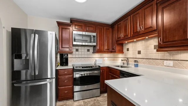 $399,000 | 1030 North State Street, Unit 34D, Chicago, IL 60610