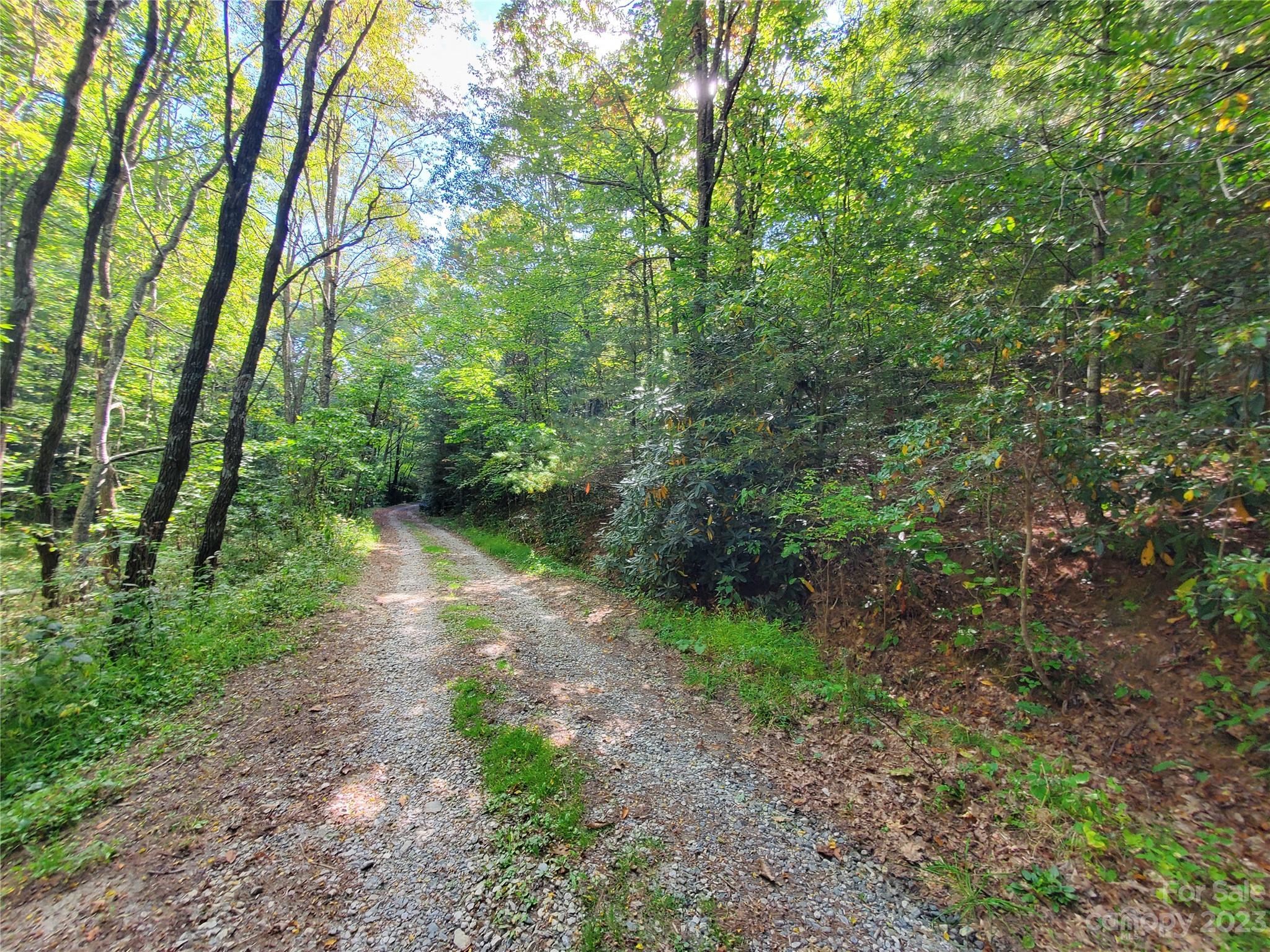 3 Rhoneys View Road, Unit 1 2 3 Newland, NC 28657 - Photo 8 of 10 Gallery Image 8