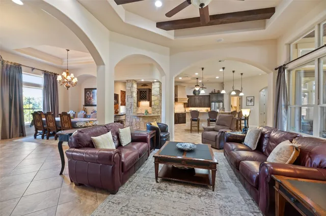 $998,998 | 109 Ranchers Club Lane, Driftwood, TX 78619