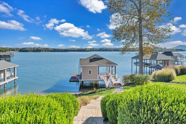 $1,950,000 | 89 Atlantic Avenue, Moneta, VA 24121