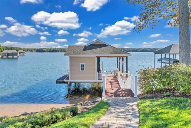 $1,950,000 | 89 Atlantic Avenue, Moneta, VA 24121