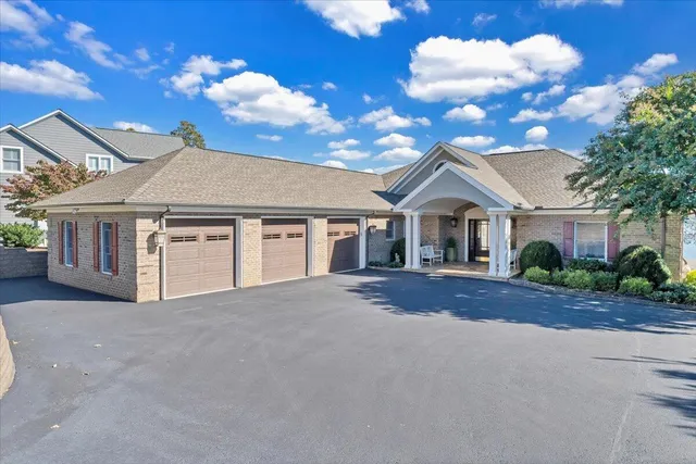 $1,950,000 | 89 Atlantic Avenue, Moneta, VA 24121