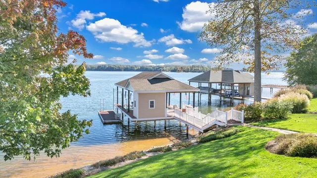 $1,950,000 | 89 Atlantic Avenue, Moneta, VA 24121