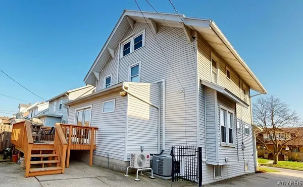 $300,000 | 140 Knowlton Avenue, Tonawanda, NY 14217