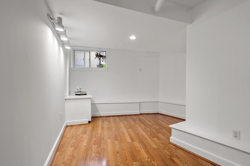 576 Washington Street, Unit 7 Brookline, MA 02446 - Photo 12 of 16
