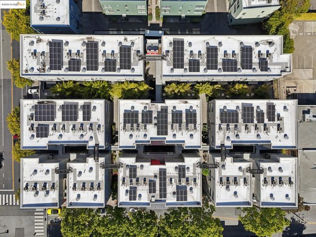 $399,000 | 6466 Hollis Street, Unit 242, Emeryville, CA 94608