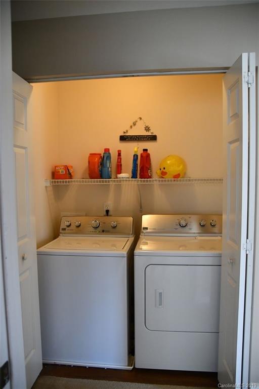 6006 Raisin Tree Lane Charlotte, NC 28215 - Photo 6 of 13 Gallery Image 6
