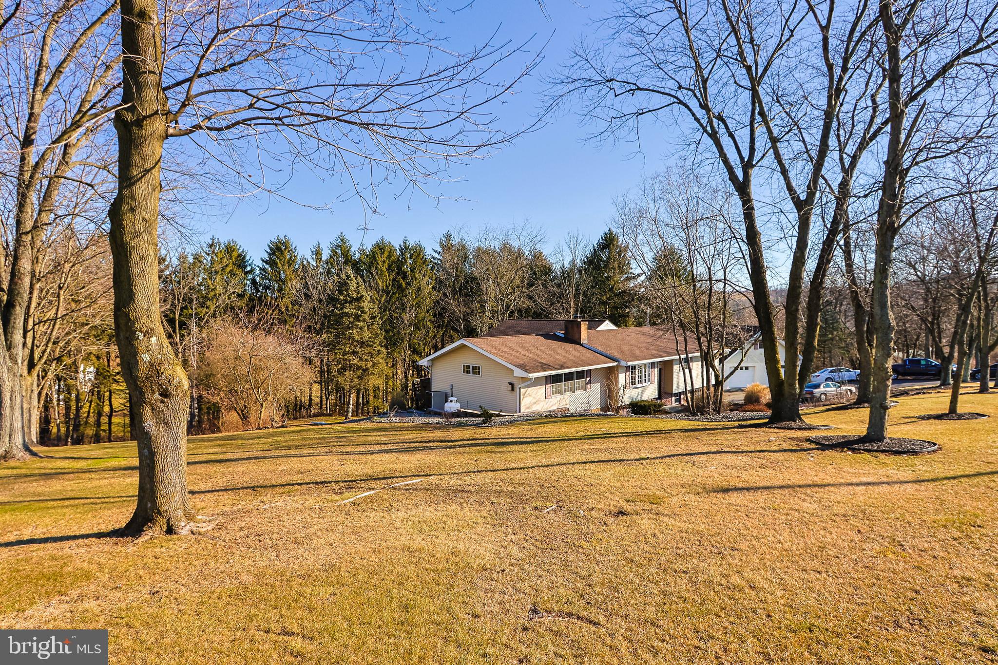2402 Keeler Road Bath, PA 18014 - Photo 3 of 65