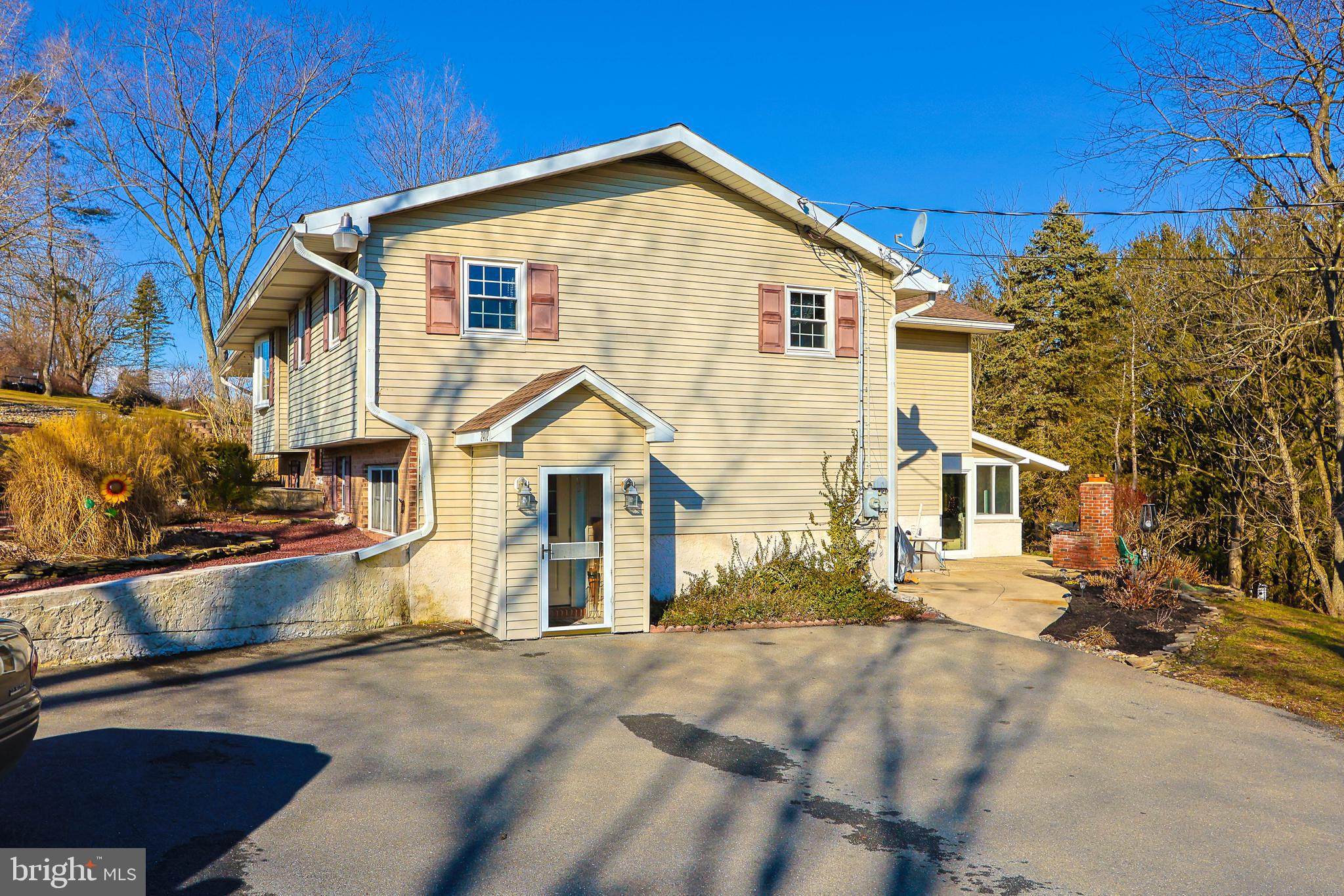 2402 Keeler Road Bath, PA 18014 - Photo 9 of 65