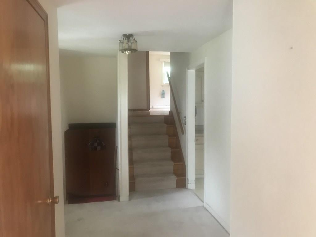 53 Ashley Road Holyoke, MA 01040 - Photo 3 of 15 Gallery Image 3