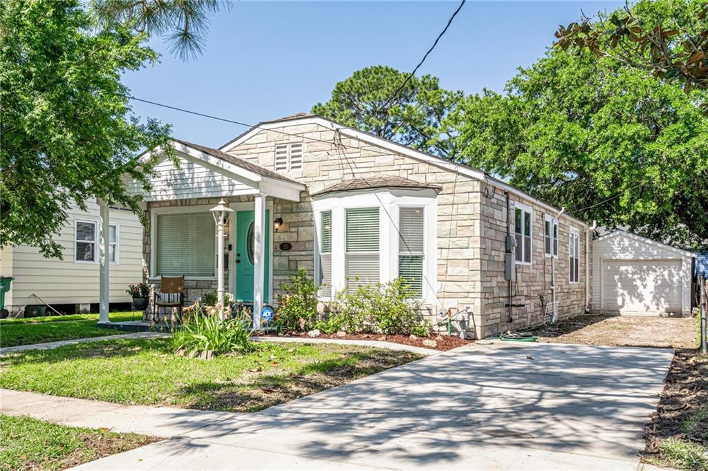 15 Labarre Place Jefferson, LA 70121 - Photo 2 of 17