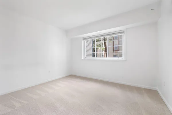 $2,300 | 6910 Victoria Drive, Unit B, Alexandria, VA 22310
