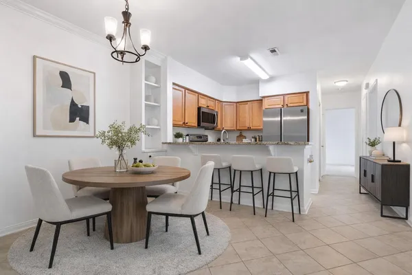 $2,300 | 6910 Victoria Drive, Unit B, Alexandria, VA 22310