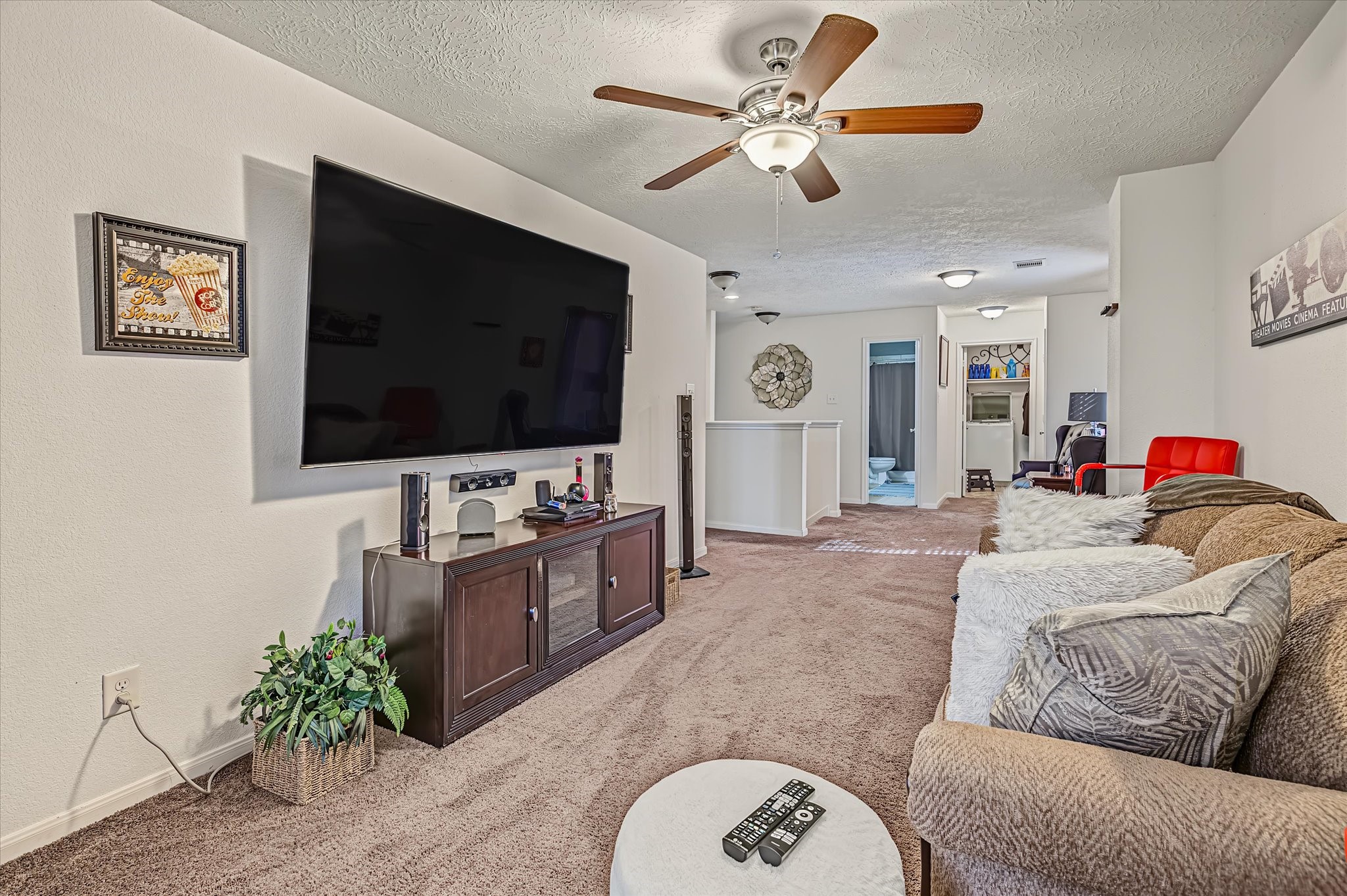21311 Pine Monte Ridge Lane Katy, TX 77449 - Photo 5 of 43 Gallery Image 5