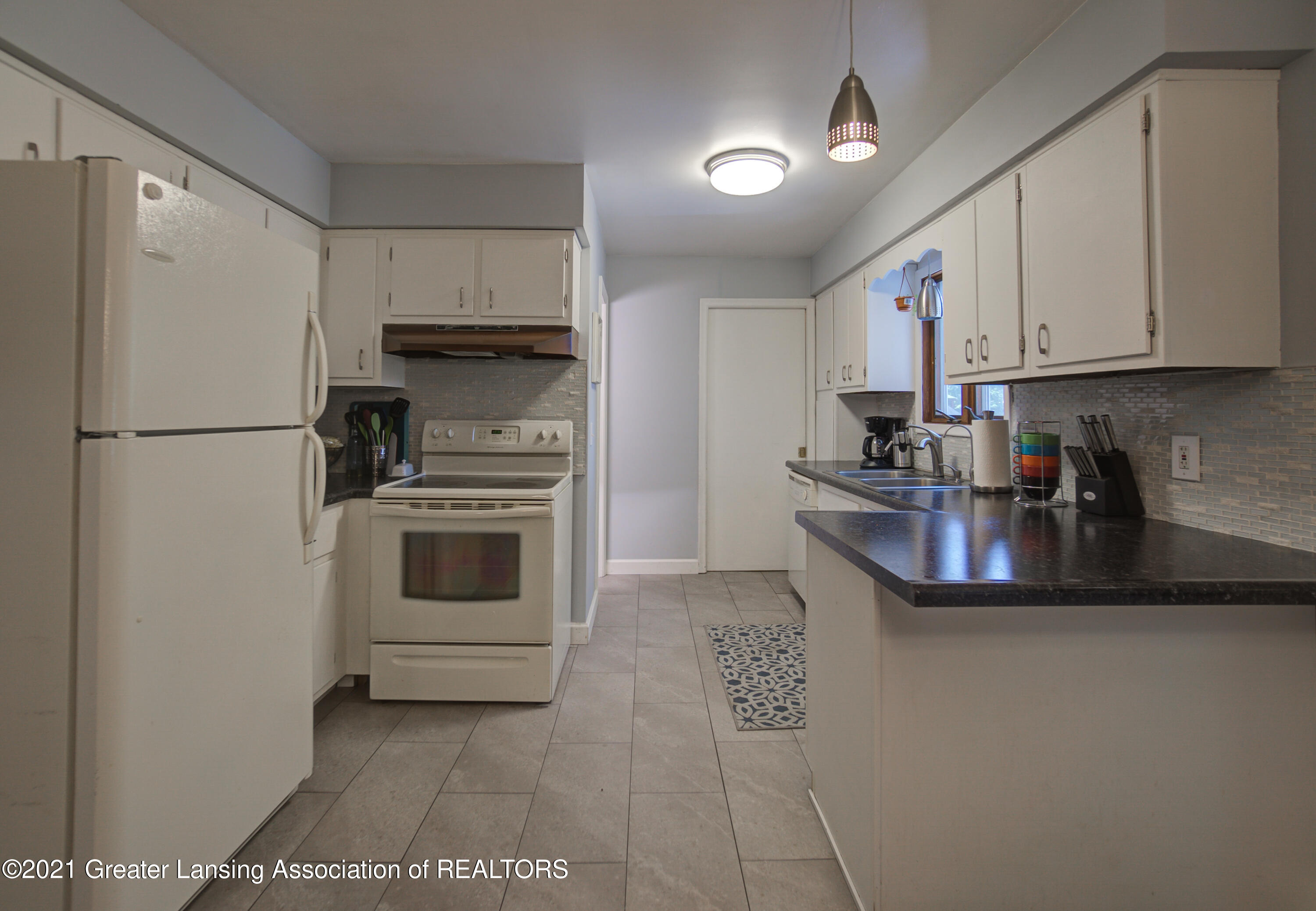 1622 East Stoll Road Lansing, MI 48906 - Photo 14 of 30 Photo Sep 03, 10 33 17 AM