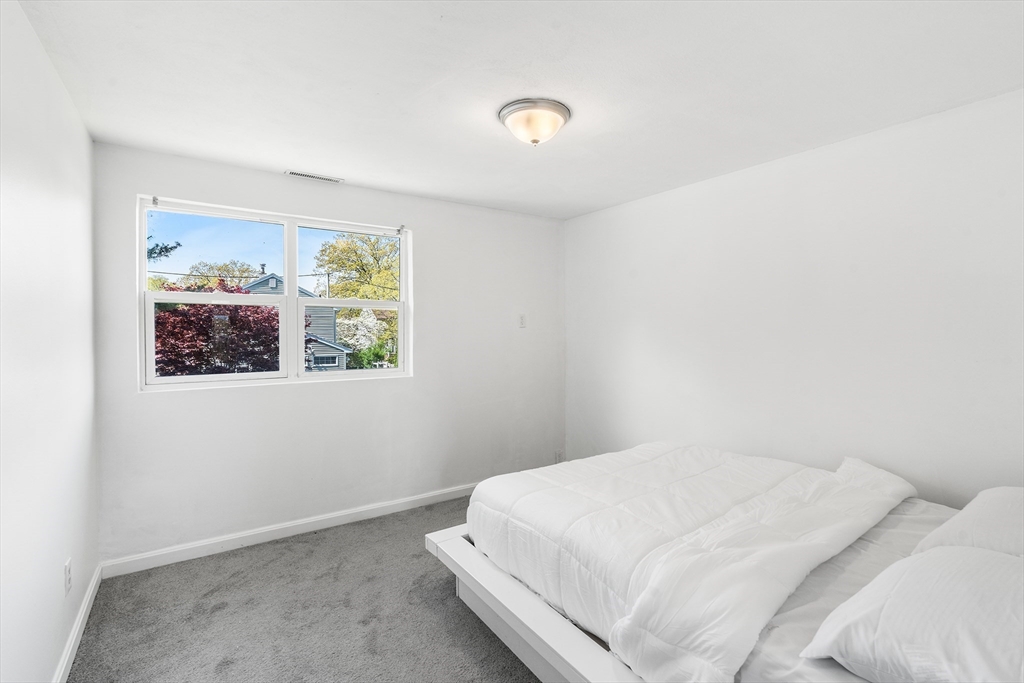 15 Fensmere Road Boston, MA 02132 - Photo 20 of 31