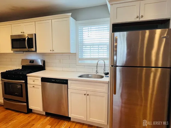 $2,000 | 36 Maple Avenue, Unit 1, Edison, NJ 08837