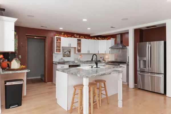 $664,900 | 1409 Butchers Lane, Bloomington, IL 61701