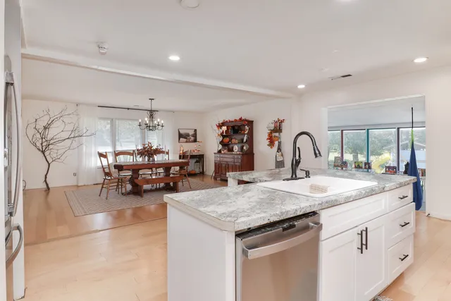 $675,000 | 1409 Butchers Lane, Bloomington, IL 61701