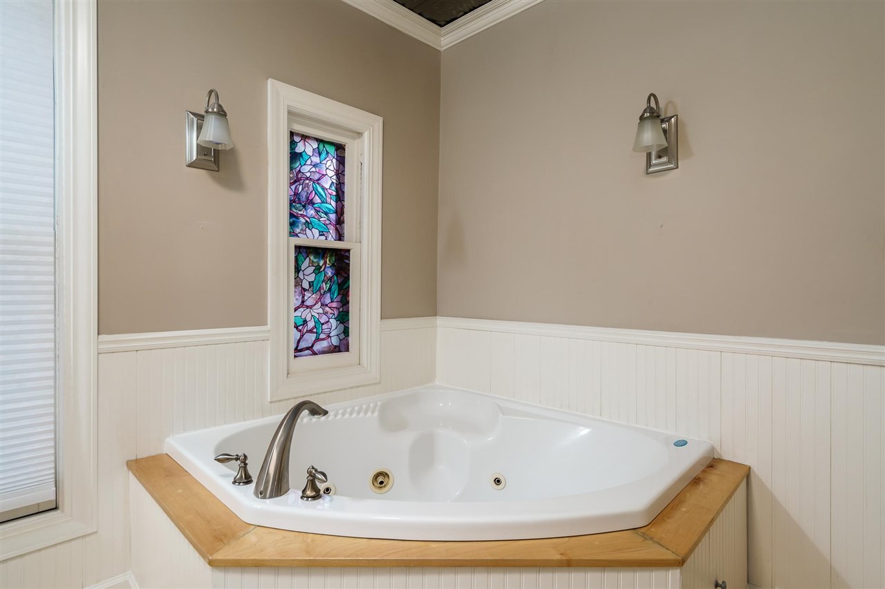 136 Rome Avenue Rockford, IL 61107 - Photo 38 of 44 Gallery Image 38