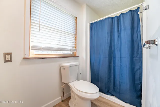 $449,500 | 3904 Janice Drive, Knoxville, TN 37938