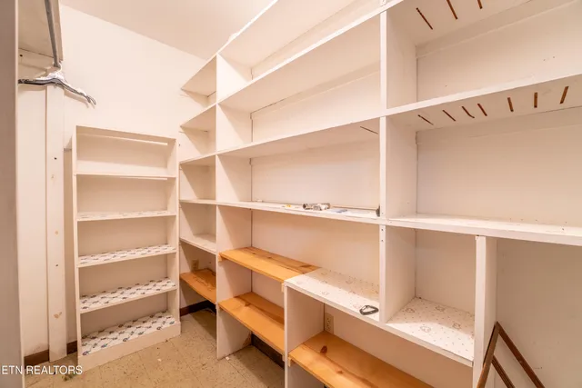 $449,500 | 3904 Janice Drive, Knoxville, TN 37938