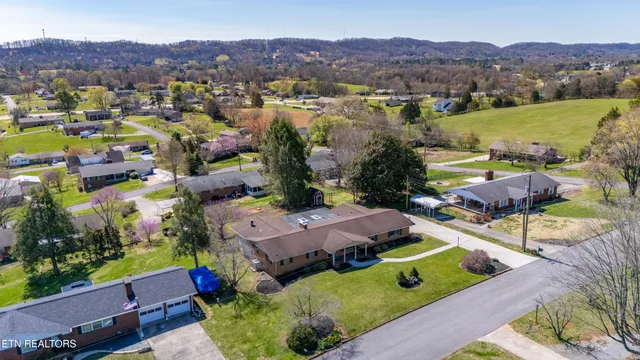 $449,500 | 3904 Janice Drive, Knoxville, TN 37938