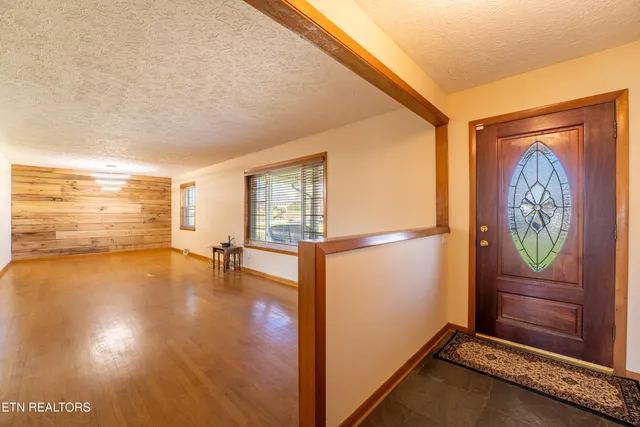 $449,500 | 3904 Janice Drive, Knoxville, TN 37938