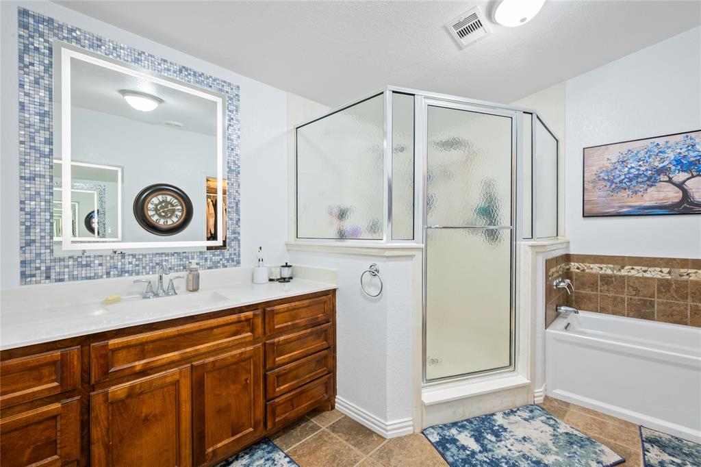 2022 Lamkin Road Mineral Wells, TX 76067 - Photo 18 of 35 Master Bath