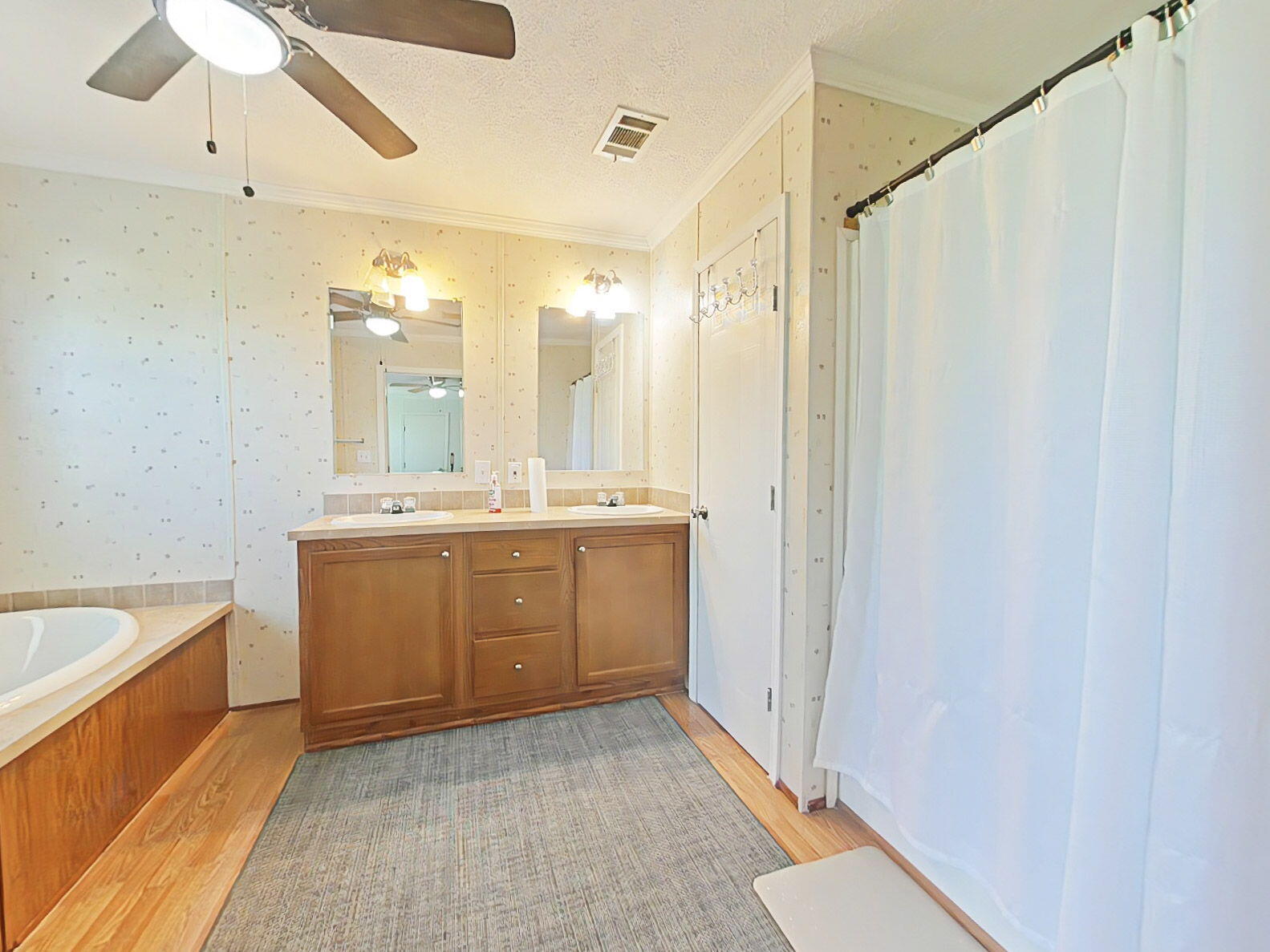3532 Matts Way Blythe, GA 30805 - Photo 17 of 28 18-web-or-mls-14-Primary Bathroom (76)