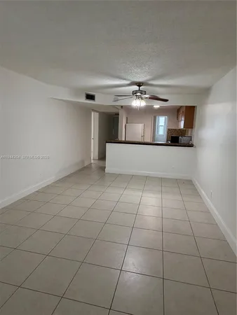 $1,550 | 8060 North Colony Circle, Unit 107, Tamarac, FL 33321