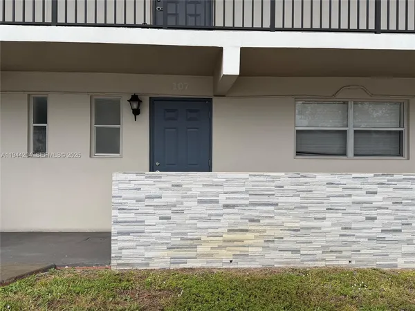 $1,550 | 8060 North Colony Circle, Unit 107, Tamarac, FL 33321