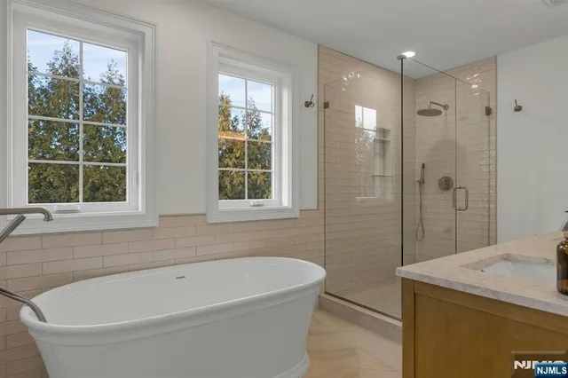 $2,195,000 | 2127 Locust Road, Sea Girt, NJ 08750