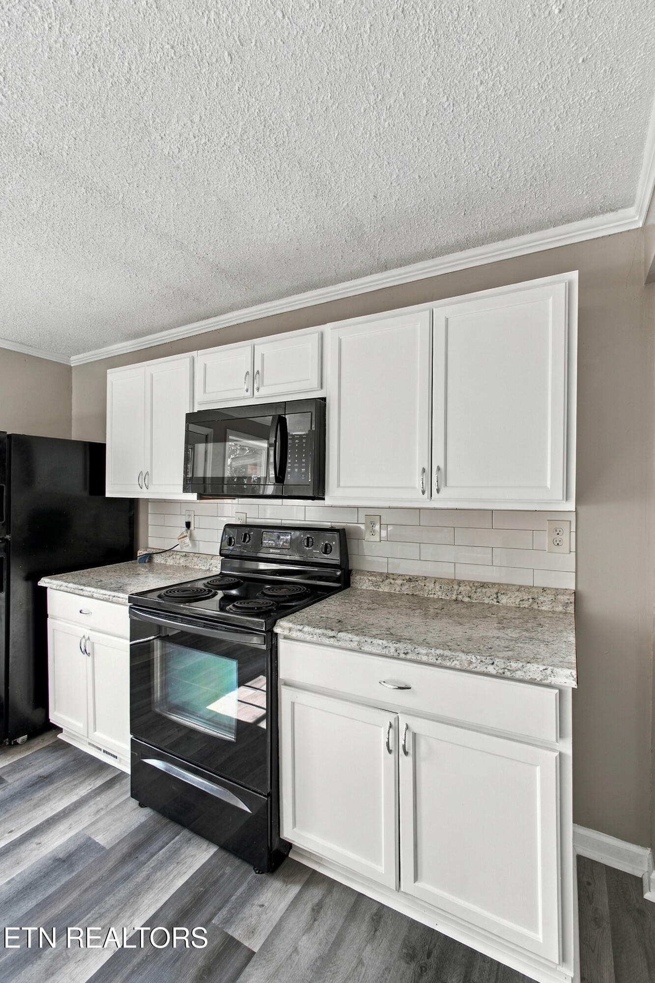 127 Jarrett Lane Oak Ridge, TN 37830 - Photo 17 of 28 1000-17