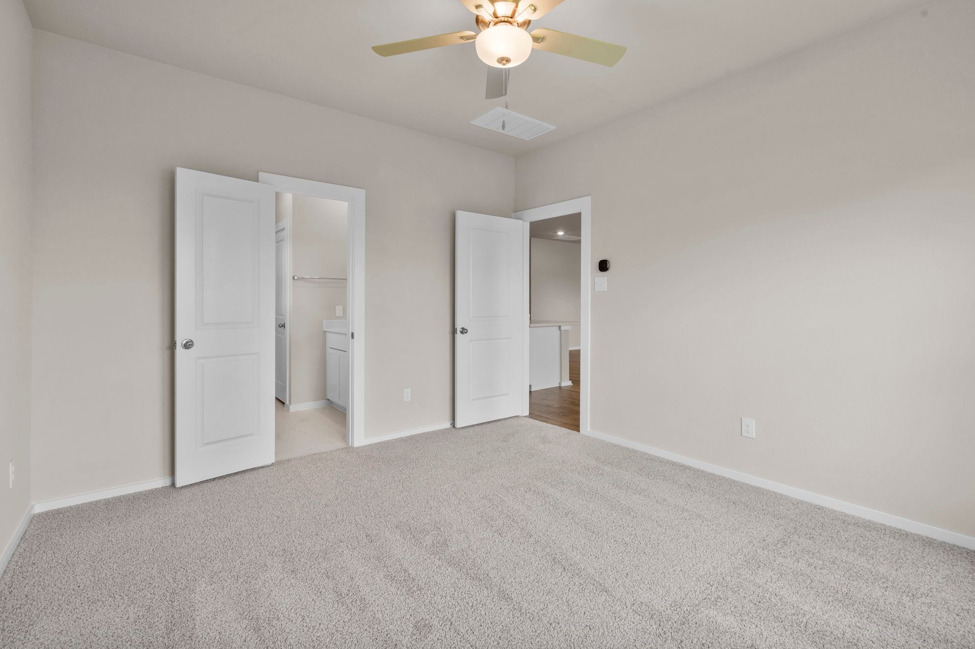 1950 Stargazer Lane Angleton, TX 77515 - Photo 16 of 34