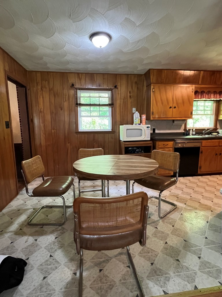 152 Ramblewood Road Chilhowie, VA 24319 - Photo 16 of 36 Gallery Image 16