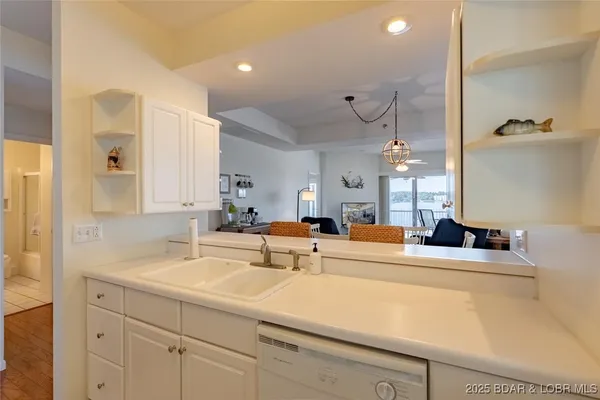 $299,000 | W606 Harbour Towne Drive, Unit W606, Lake Ozark, MO 65049