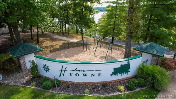 $299,000 | W606 Harbour Towne Drive, Unit W606, Lake Ozark, MO 65049