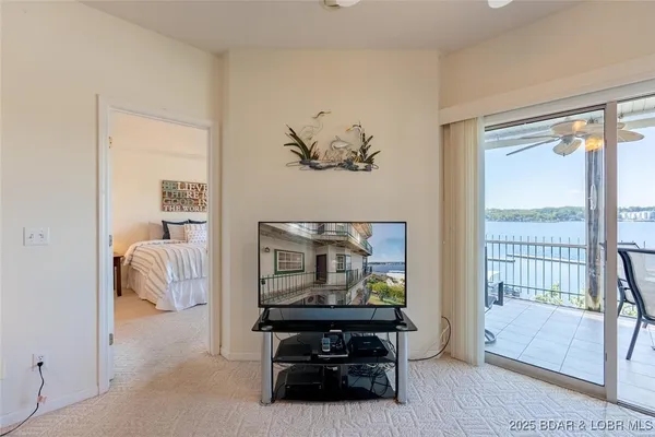 $299,000 | W606 Harbour Towne Drive, Unit W606, Lake Ozark, MO 65049