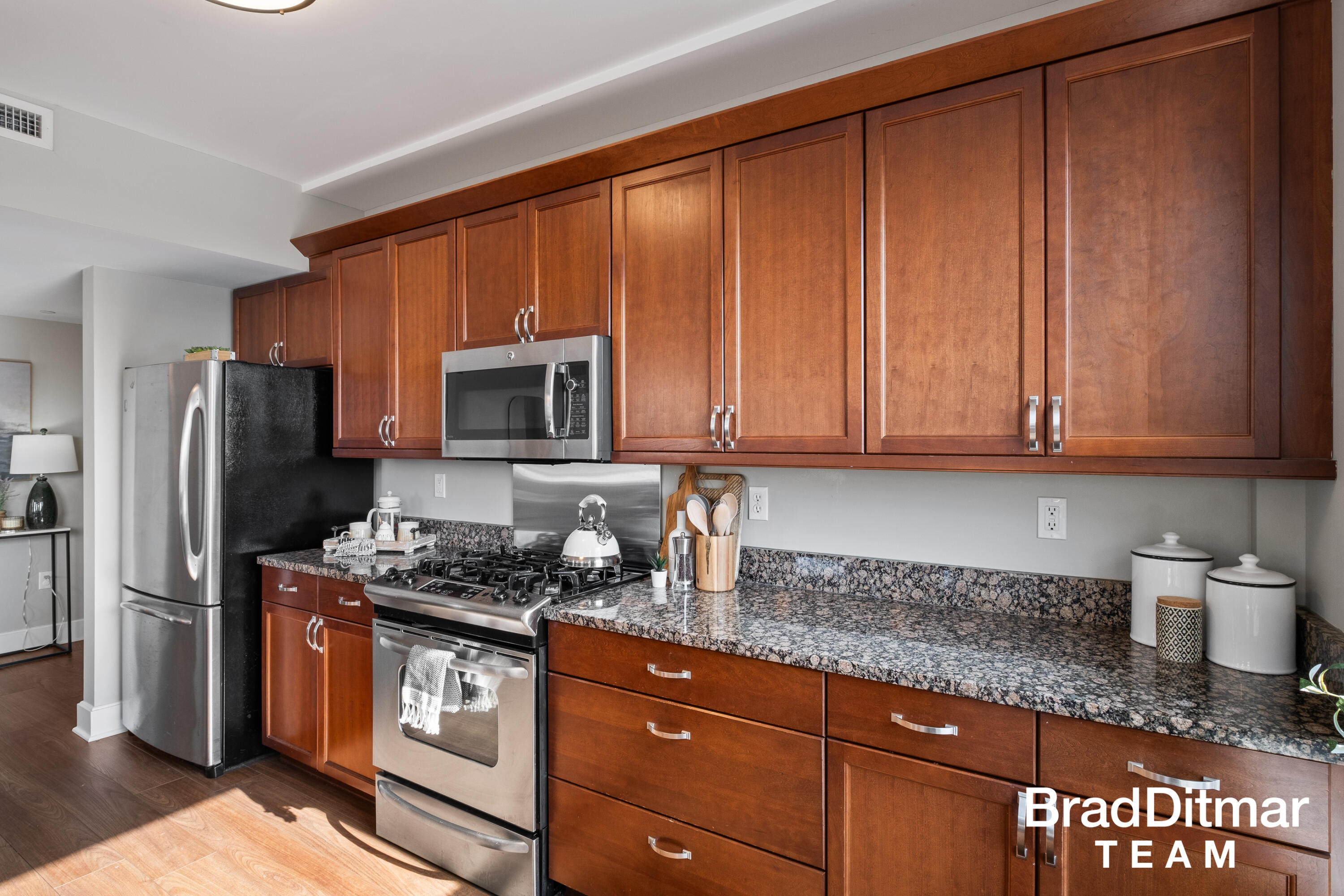 27 Library Street Northeast, Unit 604 Grand Rapids, MI 49503 - Photo 8 of 32 Photo-5
